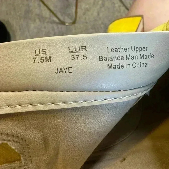 Sam Edelman Jaye Platform suede boots size 7.5 sunny yellow color. - Picture 14 of 16